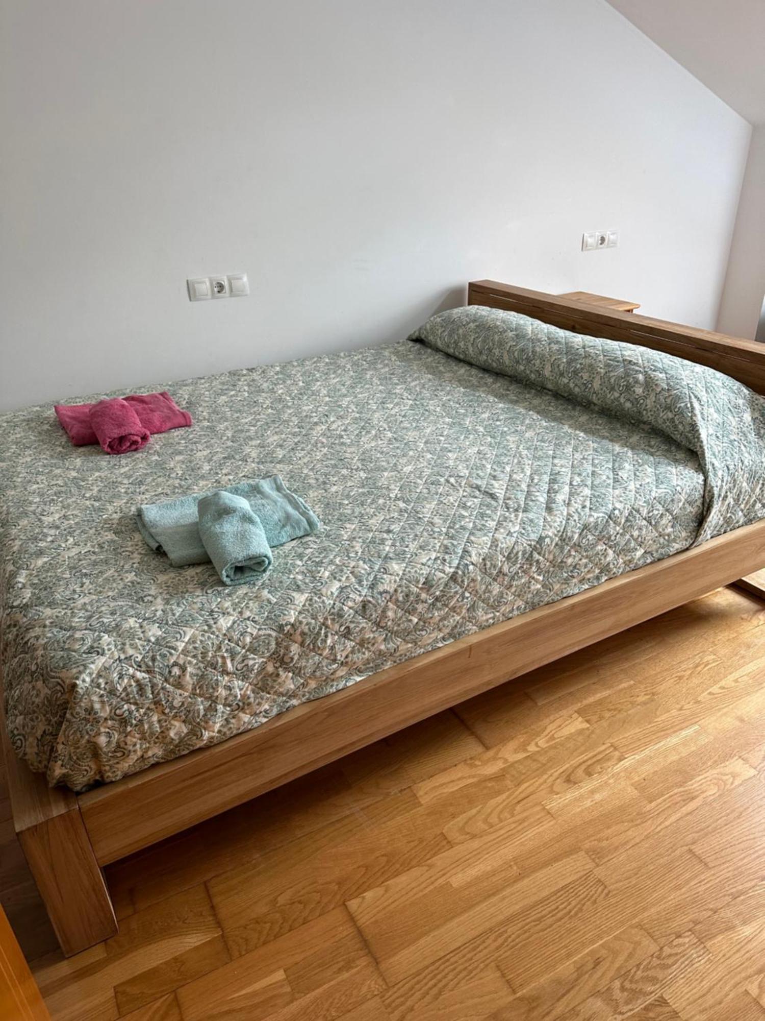 Pilgrim'S House Apartment โอ เปโดรว์โซ ภายนอก รูปภาพ